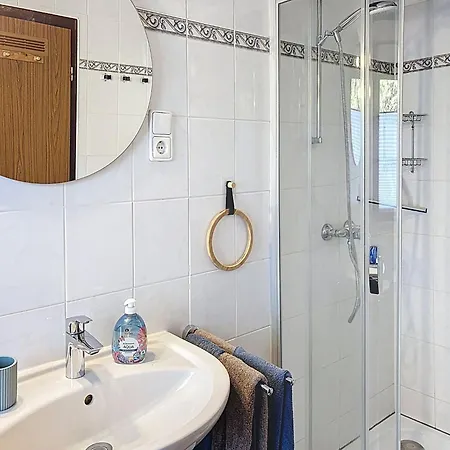 Franzi 2 By Interhome *